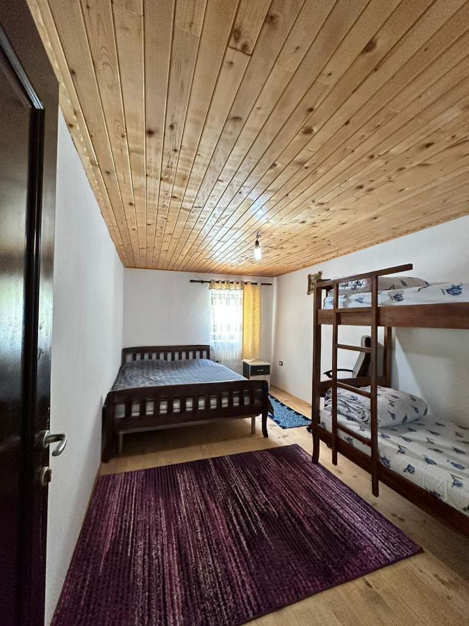 Guest House Kukaj Valbone Eksteriør bilde